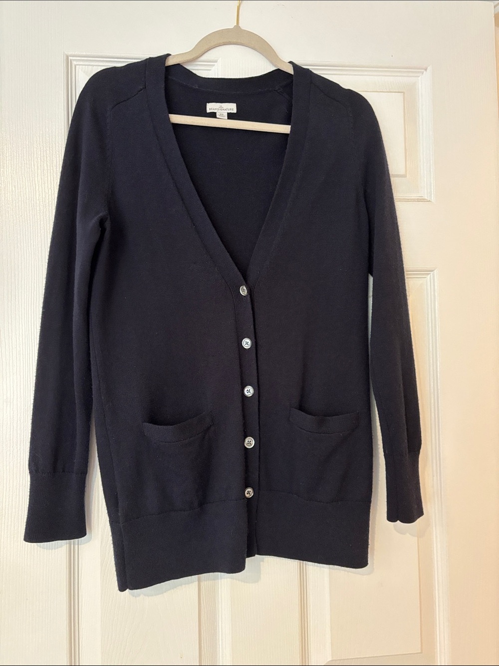 LL Bean Signature Navy V-Neck Button Front Cardigan 100% Merino wool